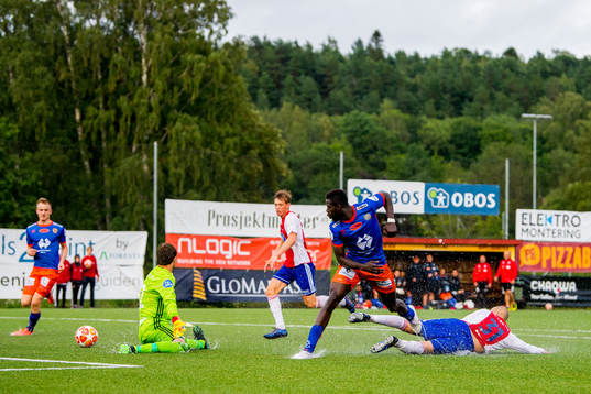 Pape Habib Gueye of Aalesund scores 2-4