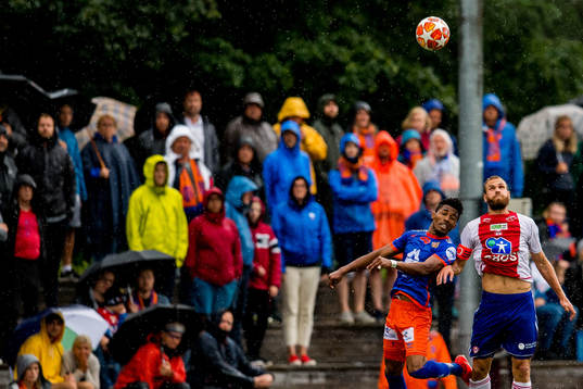 Erikson Spinola Lima of Aalesund and Stian Sortevik of KFUM