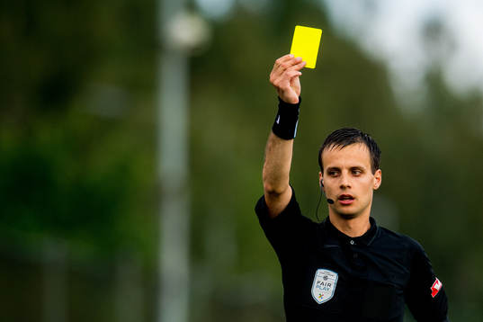 Svein Tore Sinnes, referee