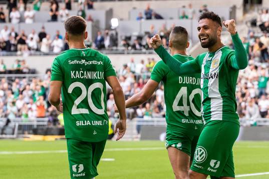 Hammarbys Imad Khalili jublar med Alexander Kacaniklic och