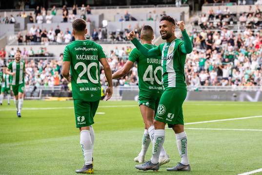 Hammarbys Imad Khalili jublar med Alexander Kacaniklic och