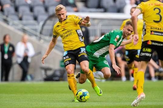 Elfsborgs Simon Strand och Hammarbys Alexander Kacaniklic
