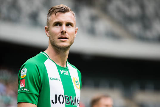 Hammarbys Richard Magyar innan fotbollsmatchen i