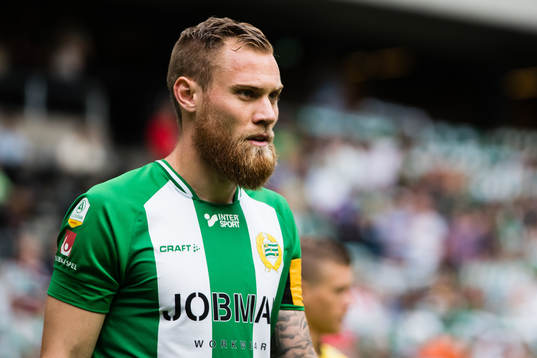Hammarbys David Fällman innan fotbollsmatchen i