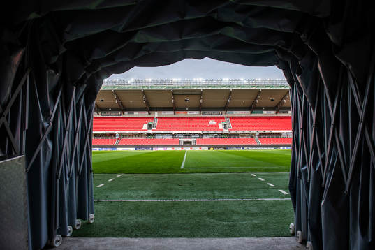 Generell vy över Guldfågeln Arena och spelargången