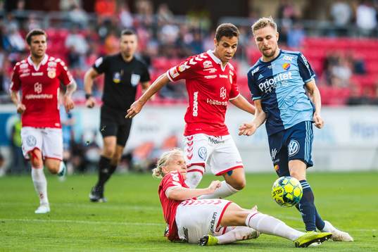 Kalmars Henrik Löfkvist och Djurgårdens Jonathan Ring