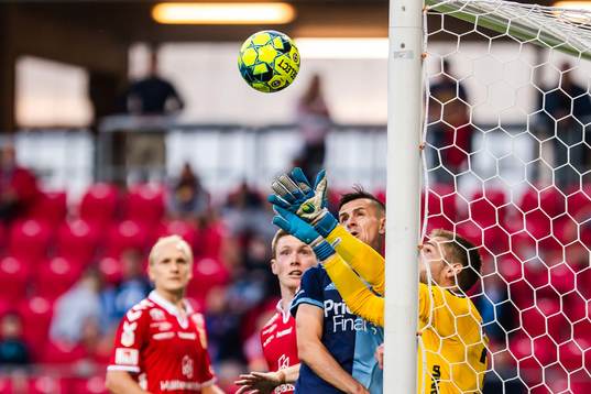 Kalmars målvakt Lucas Hägg-Johansson