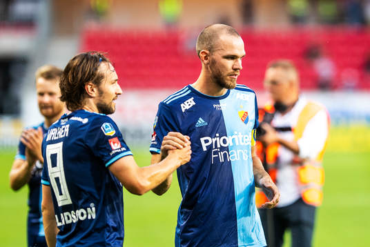 Djurgårdens Marcus Danielson och Kevin Walker jublar