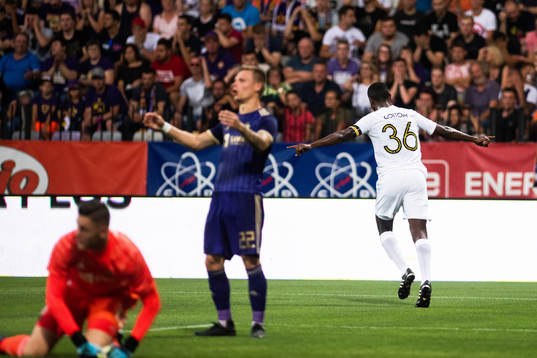 Henok Goitom of AIK celebrates