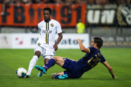 Heradi Rashidi of AIK and Mitja Viler of Maribor