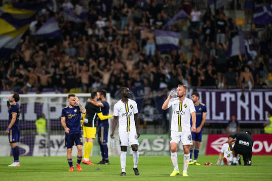 Enoch Kofi Adu and Sebastian Larsson of AIK looks dejected
