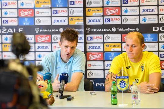 Simon Rožman, head coach and Senijad Ibričić of Domzale