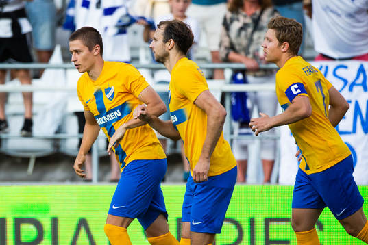 Simon Thern of IFK Norrköping celebrate with team mates