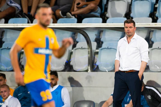 Sead Haksabanovic and Jens Gustafsson, head coach of IFK