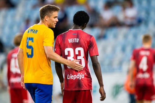 Christoffer Nyman of IFK Norrköping and Seydina Keita of