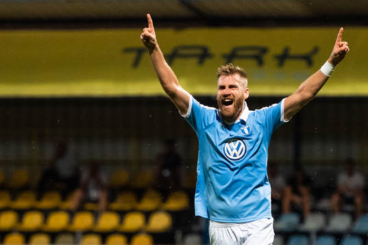 Rasmus Bengtsson of Malmö FF celebrates