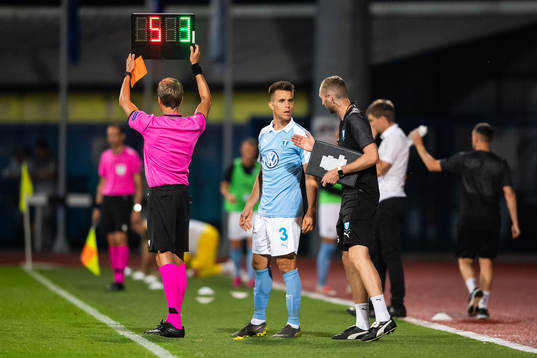 Jonas Knudsen of Malmö FF enters the match