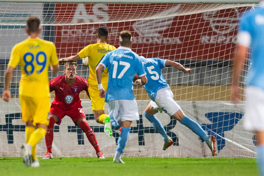 goalkeeper Johan Dahlin of Malmö FF