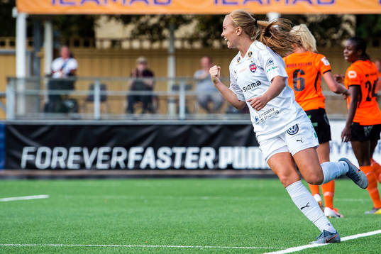 Rosengårds Glodis Perla Viggosdottir jublar