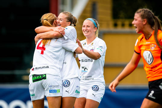 Rosengårds Glodis Perla Viggosdottir, Lisa-Marie Utland