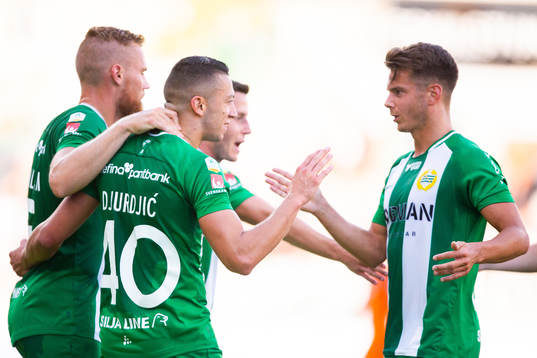 Hammarbys Nikola Djurdjic jublar med lagkamrater