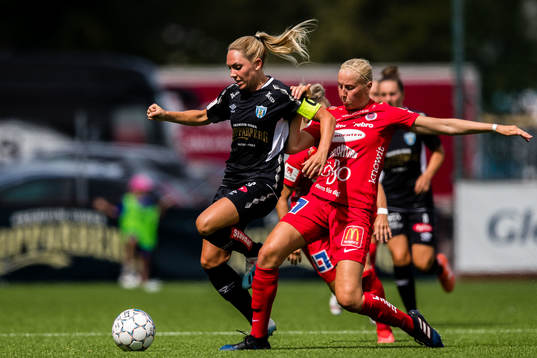 Göteborgs Elin Rubensson och Örebros Eveliina Summanen