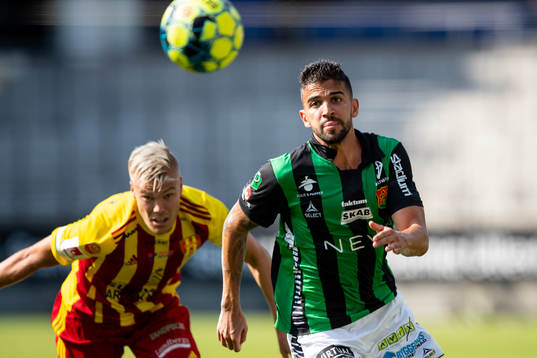 GAIS Paulo Marcelo och Syrianskas Martin Falkeborn