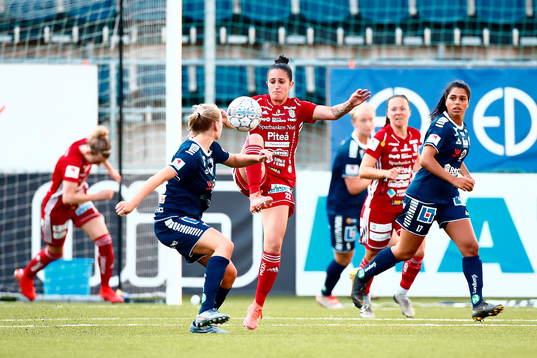 Piteås Fernanda Da Silvaunder fotbollsmatchen i