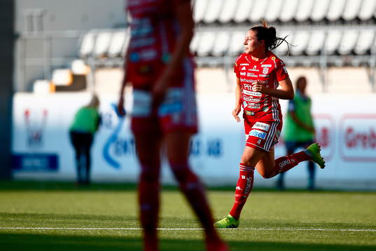 Piteås Josefin Johansson har precis blivit inbytt