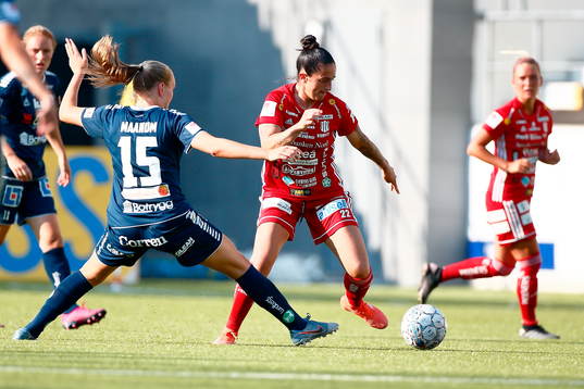Piteås Fernanda Da Silvaunder fotbollsmatchen i