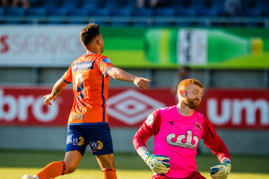Niklas Fernando Nygaard Castro of Aalesund celebrates the