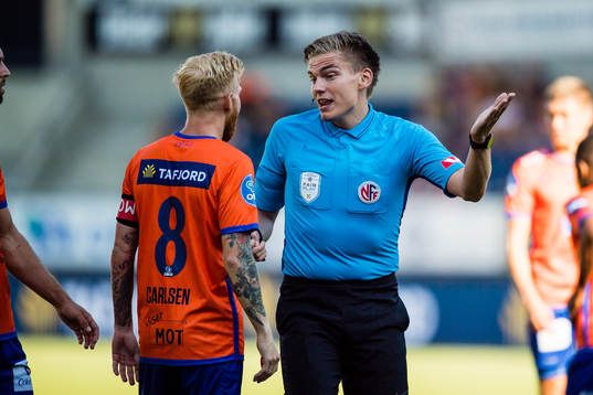 Marius Lien, referee