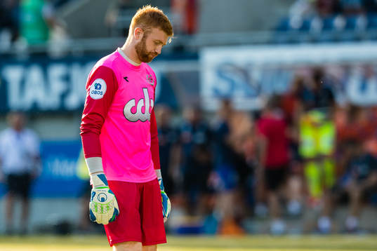 Renze Jagger Fij of Nest-Sotra looks dejected