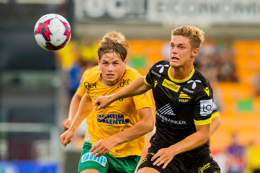 Lars Ranger of Ull/Kisa and Mathias Idsøe Bringaker of