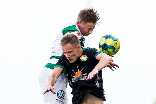 Västerås Dennis Persson och Dalkurds Simon Alexandersson