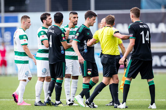 Västerås och Dalkurds spelare i bråk