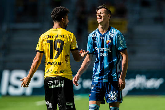Häckens Daleho Irandust och Djurgårdens Haris Radetinac