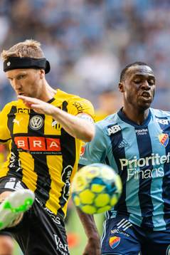 Häckens Rasmus Lindgren och Djurgårdens Edward Chilufya