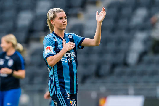 Djurgårdens Olivia Schough tackar publiken