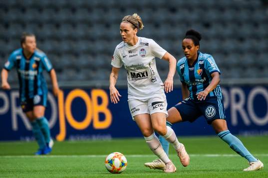 Eskilstunas Lisa Dahlkvist och Djurgårdens Ariam Berhane