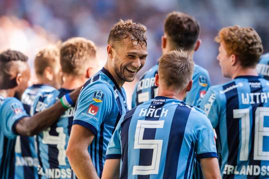 Djurgårdens Jesper Karlström jublar med Elliot Käck