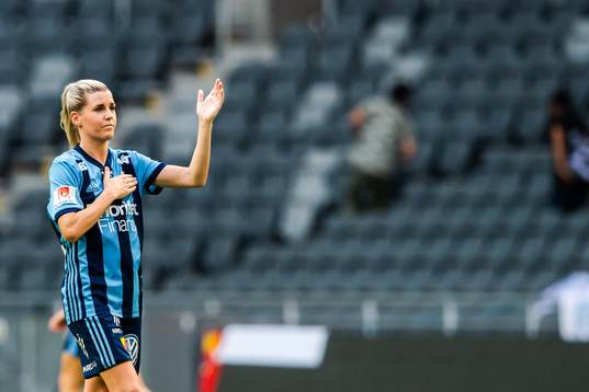 Djurgårdens Olivia Schough tackar publiken