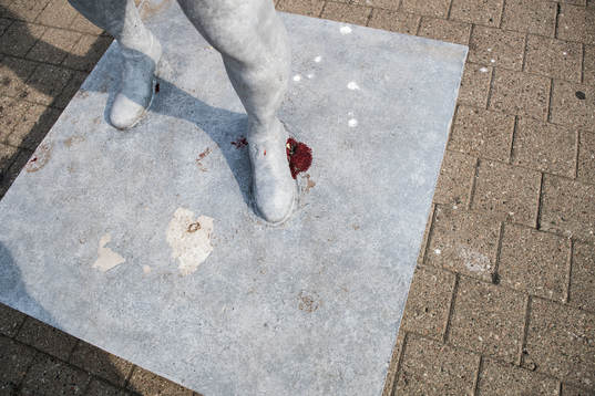 Caroline Segers staty vandaliserad