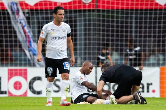 Örebros Carlos Strandberg får vård