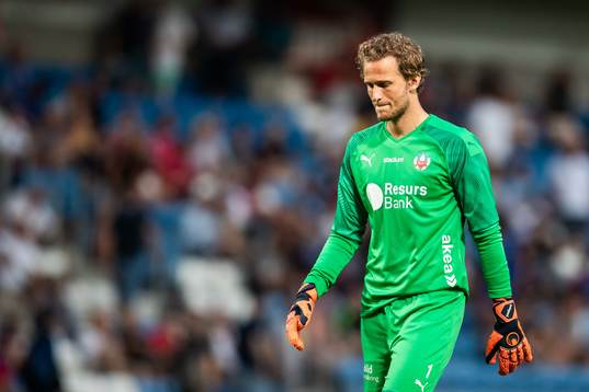 Helsingborgs målvakt Anders Lindegaard deppar