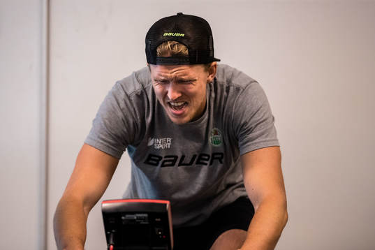 under en ishockeyträning med SHL-laget Rögle
