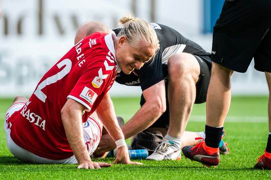 Kalmars Chima Akas får vård