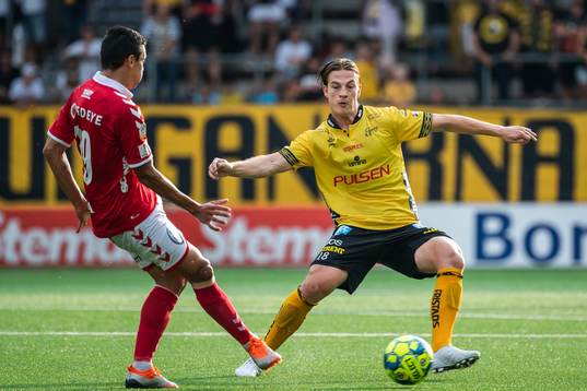 Elfsborgs Simon Olsson och Kalmars Romário Pereira Sipião
