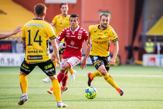 Elfsborgs Robert Gojani och Kalmars Romário Pereira Sipião