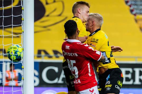 Elfsborgs Per Frick gör 1-1